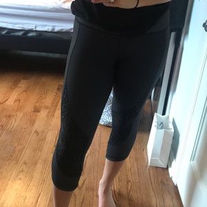Lulu Lemon cropped leggings
